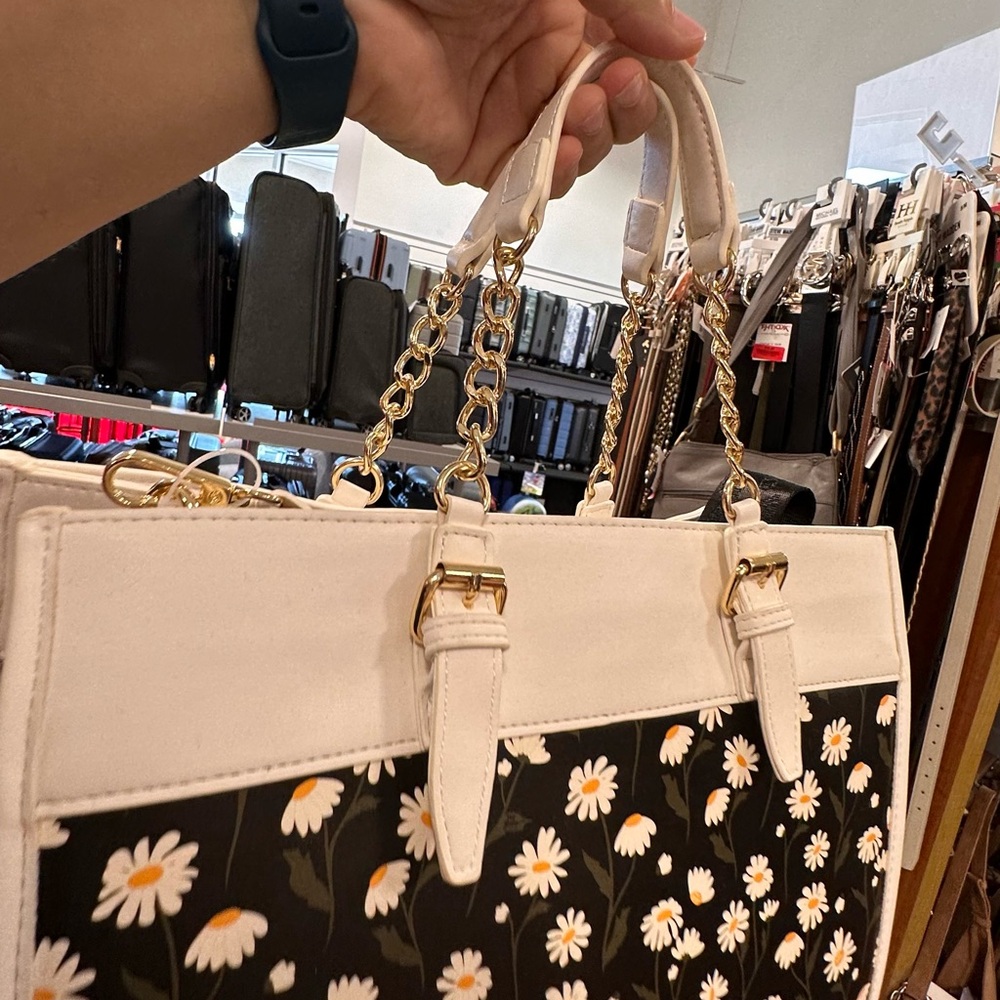 Betsey Johnson Daisy Print Tote Bag | White & Black Floral Purse w/ chain handle - Picture 5 of 7